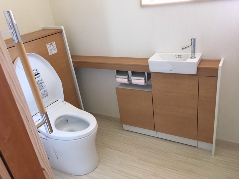 【鳥取中央店】⭐️ずっーと健康生活、安心安全・暖かトイレ  TOTOレストパル